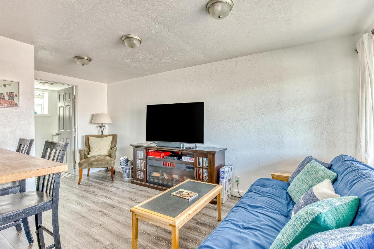 Cake By The Ocean Apartment Lincoln City Exterior photo